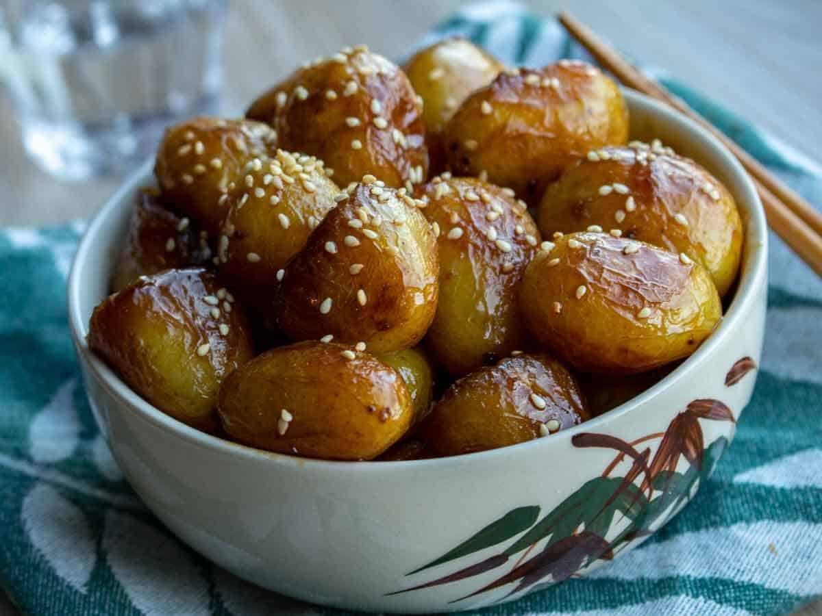 Gestoofde Aardappels (Gamja Jorim)